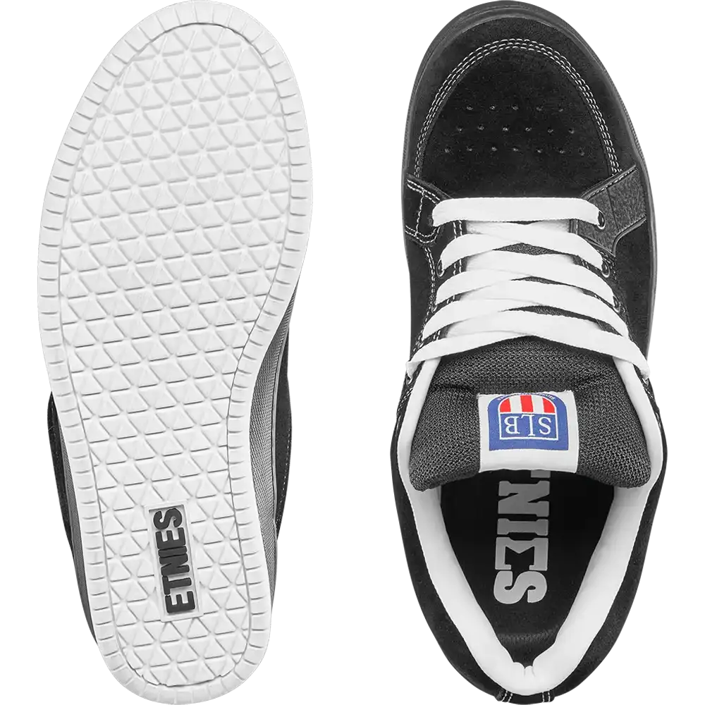 3283-sal-23-black-white-1.webp
