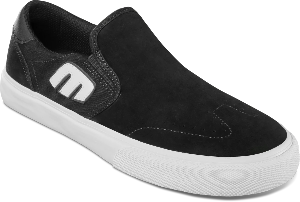 830-lo-cut-slip-black-white-1.webp